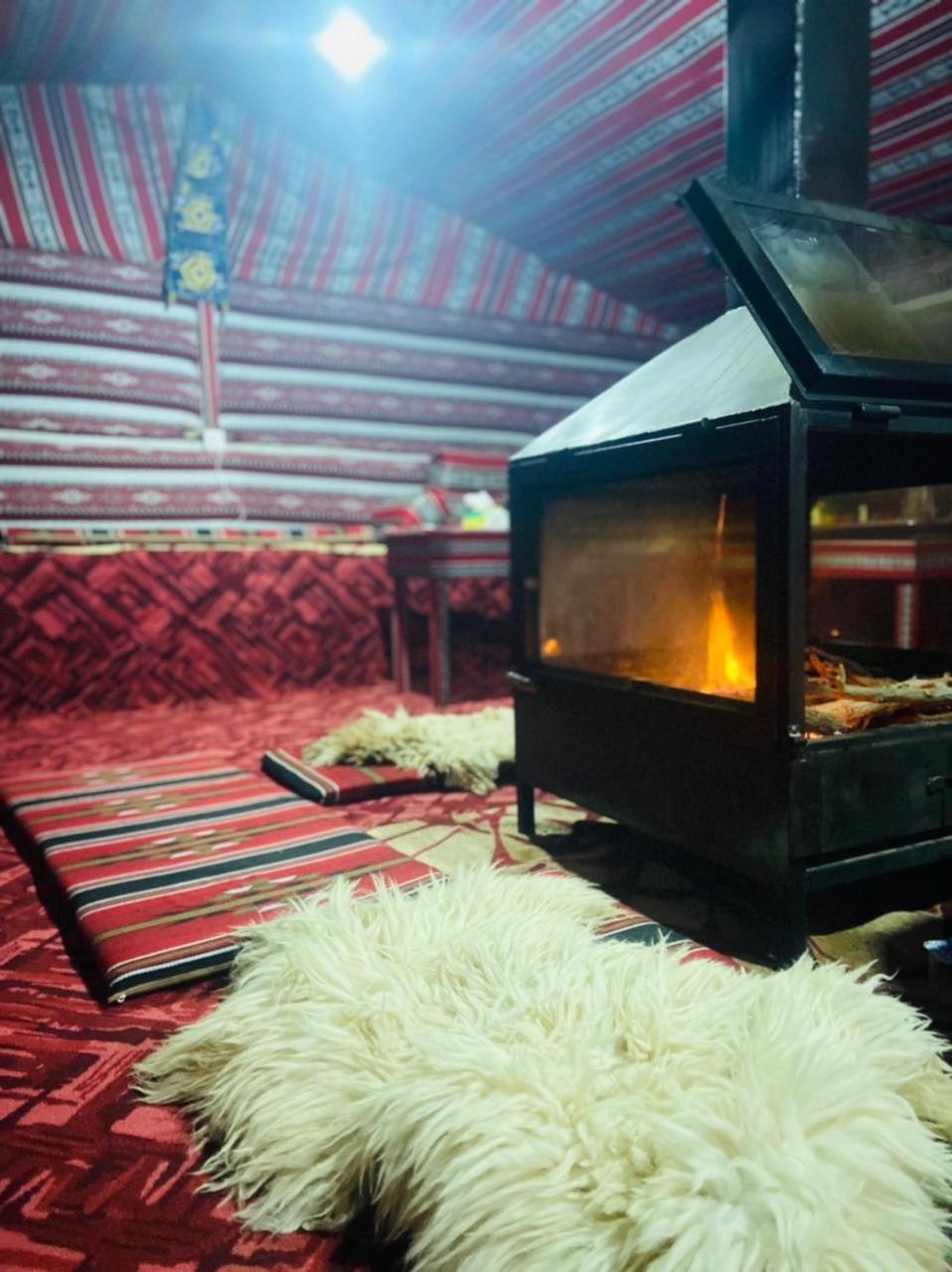 Wadi Rum Bedouin Heart Camp Екстер'єр фото