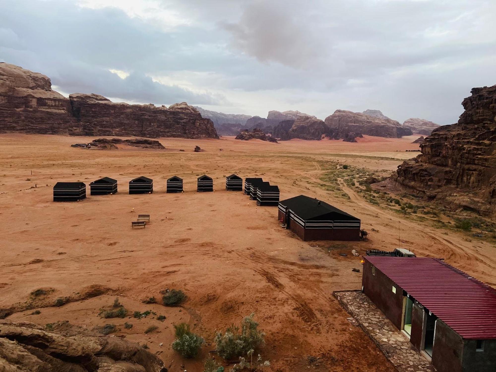 Wadi Rum Bedouin Heart Camp Екстер'єр фото